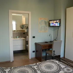 La Casa Di Agnese - Camera Con Bagno E Cucina Affittacamere Saronno