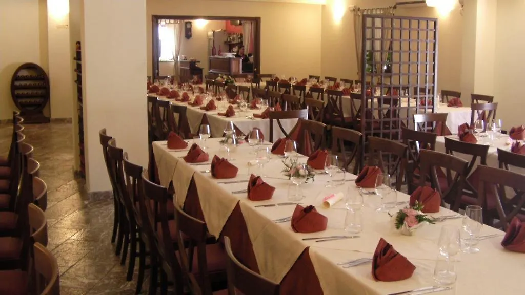 Il Canalotto Longi 0*,  Italia